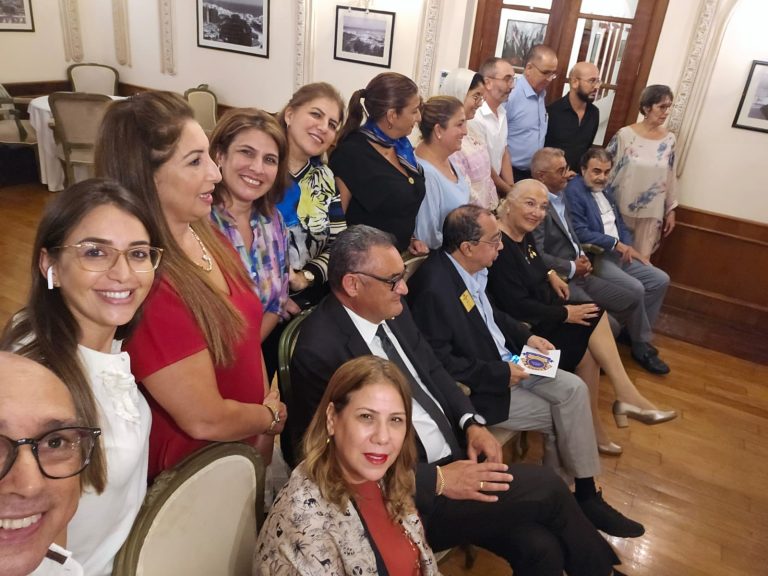 Photo de groupe commémorative des membres du District 416 Maroc